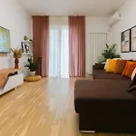 Daire Amalia - Quiet 1br With Parking & Wi-fi *