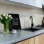 Amalia - Quiet 1br With Parking & Wi-fi *