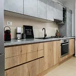 Amalia - Quiet 1br With Parking & Wi-fi Daire *