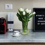 Amalia - Quiet 1br With Parking & Wi-fi Bükreş