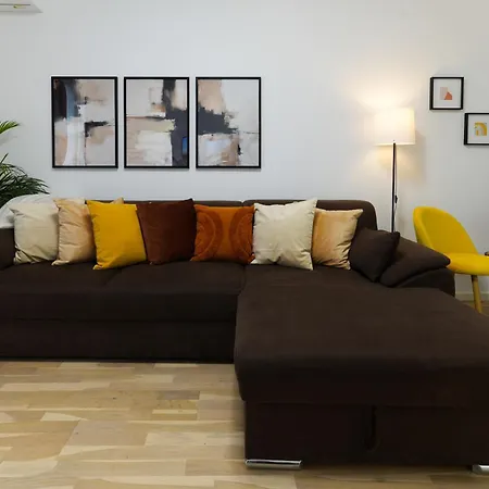 Amalia - Quiet 1br With Parking & Wi-fi