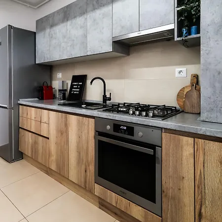 Amalia - Quiet 1br With Parking & Wi-fi Appartamento