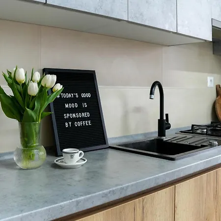 Amalia - Quiet 1br With Parking & Wi-fi *