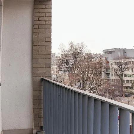 Amalia - Quiet 1br With Parking & Wi-fi Appartement Bucarest