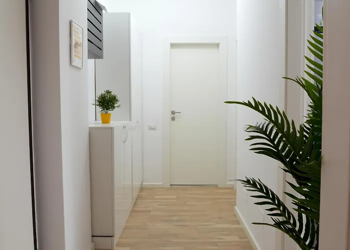 Апартаменты Amalia - Quiet 1br With Parking & Wi-fi Бухарест