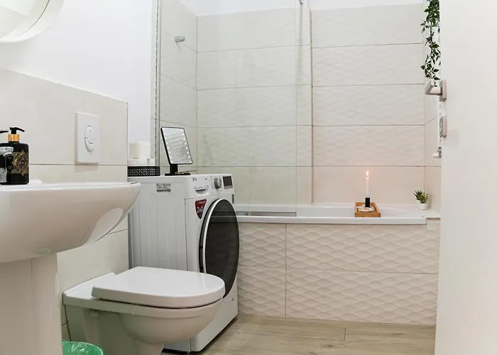 Amalia - Quiet 1br With Parking & Wi-fi *