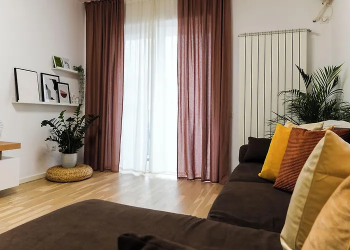 Amalia - Quiet 1br With Parking & Wi-fi *