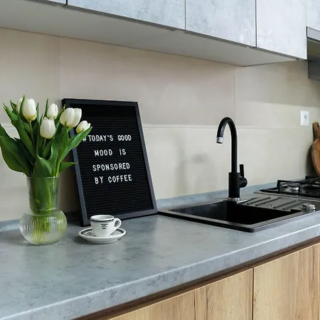 Amalia - Quiet 1br With Parking & Wi-fi *