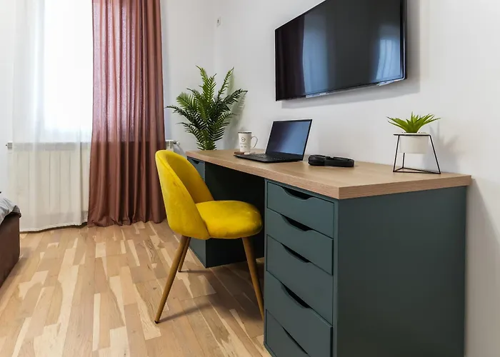 Amalia - Quiet 1br With Parking & Wi-fi Апартаменты Бухарест