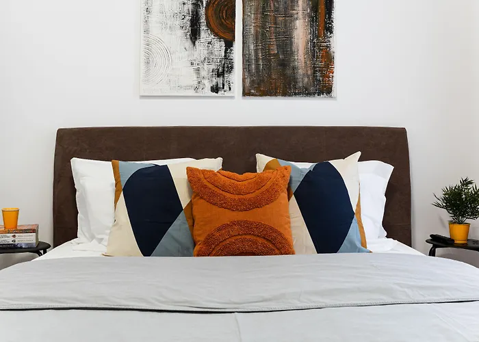 Апартаменты Amalia - Quiet 1br With Parking & Wi-fi