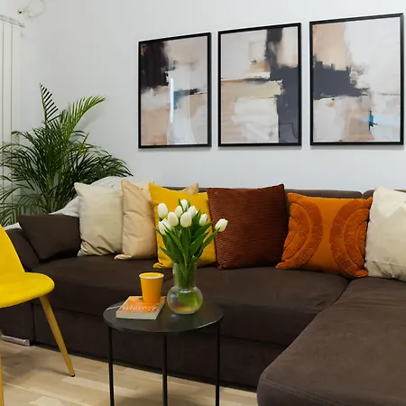 Amalia - Quiet 1br With Parking & Wi-fi