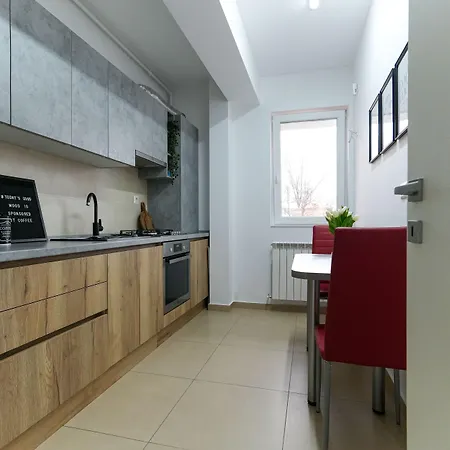 דירה Amalia - Quiet 1br With Parking & Wi-fi *