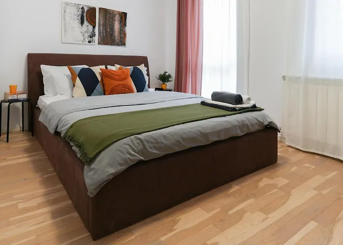 Amalia - Quiet 1br With Parking & Wi-fi *